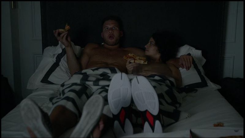Illustration for article titled NBA Star Blake Griffin's New Sitcom Broad City Is Hilarious